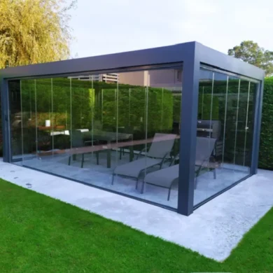 Pérgola bioclimática + cortina corredera