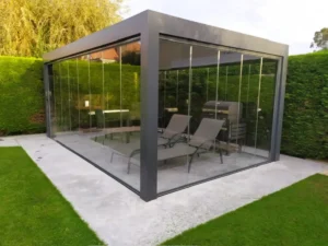 Toldos Antolín Pérgola bioclimática + cortina corredera 